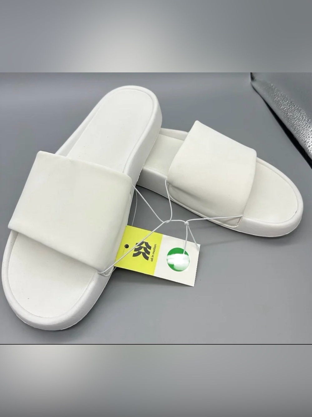 All In Motion Women's White/Makenna Slide Sandals